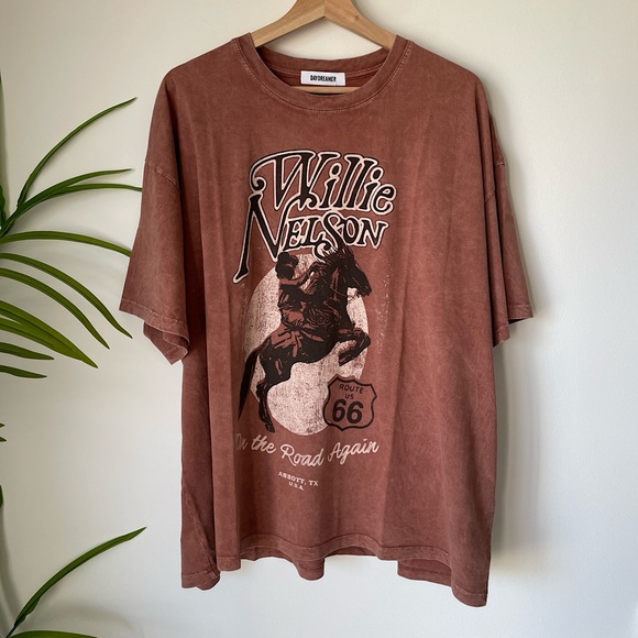 NEW Free People Daydreamer Willie Nelson
Route 66 One-Size Tee - Picture 8 of 16